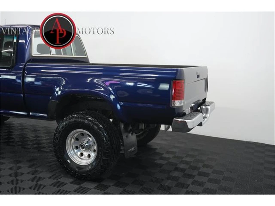 1994 Toyota Hilux 5th Gen - Image 15 of 31