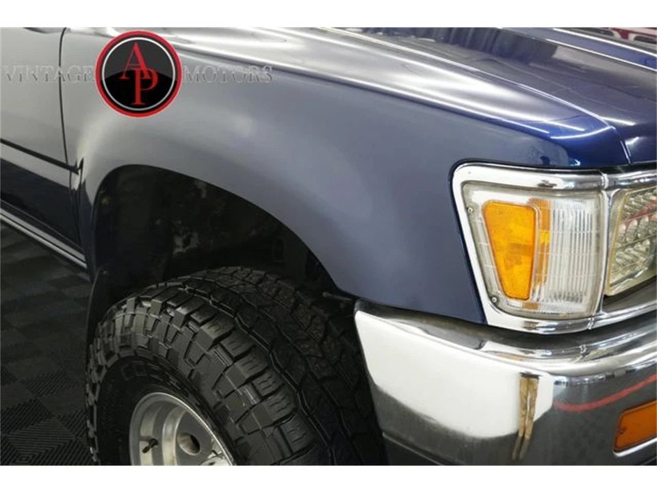 1994 Toyota Hilux 5th Gen - Image 19 of 31