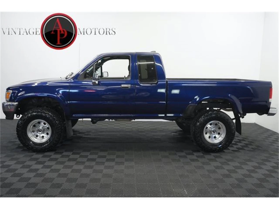 1994 Toyota Hilux 5th Gen - Image 7 of 31