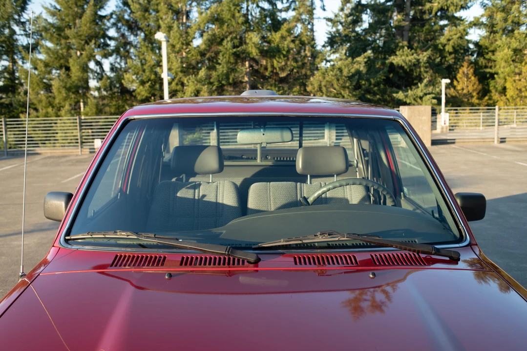 1994 Toyota Hilux 5th Gen - Image 23 of 31