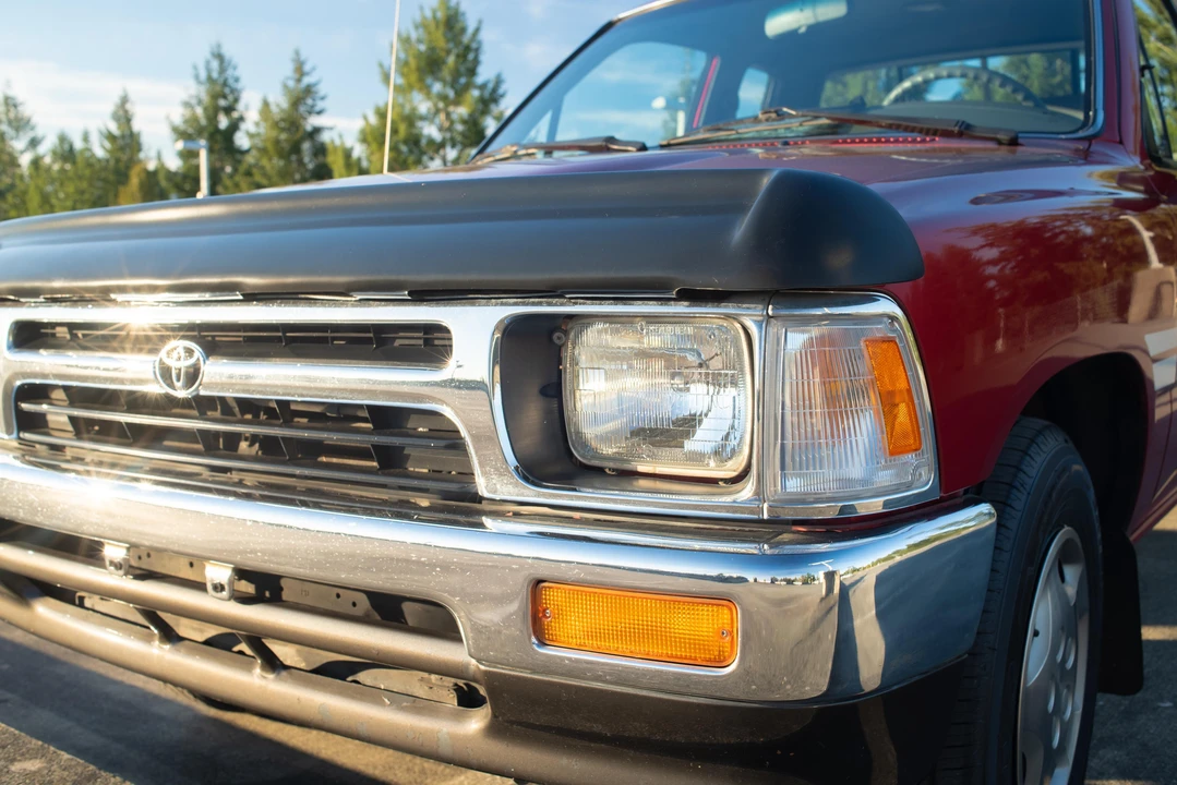 1994 Toyota Hilux 5th Gen - Image 25 of 31