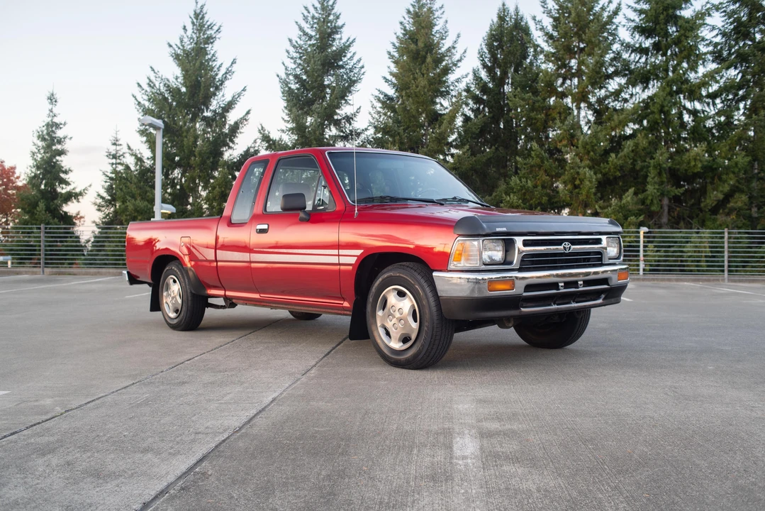 1994 Toyota Hilux 5th Gen - Image 19 of 31