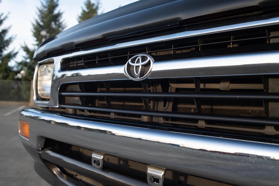 1994 Toyota Hilux 5th Gen - Image 24 of 31
