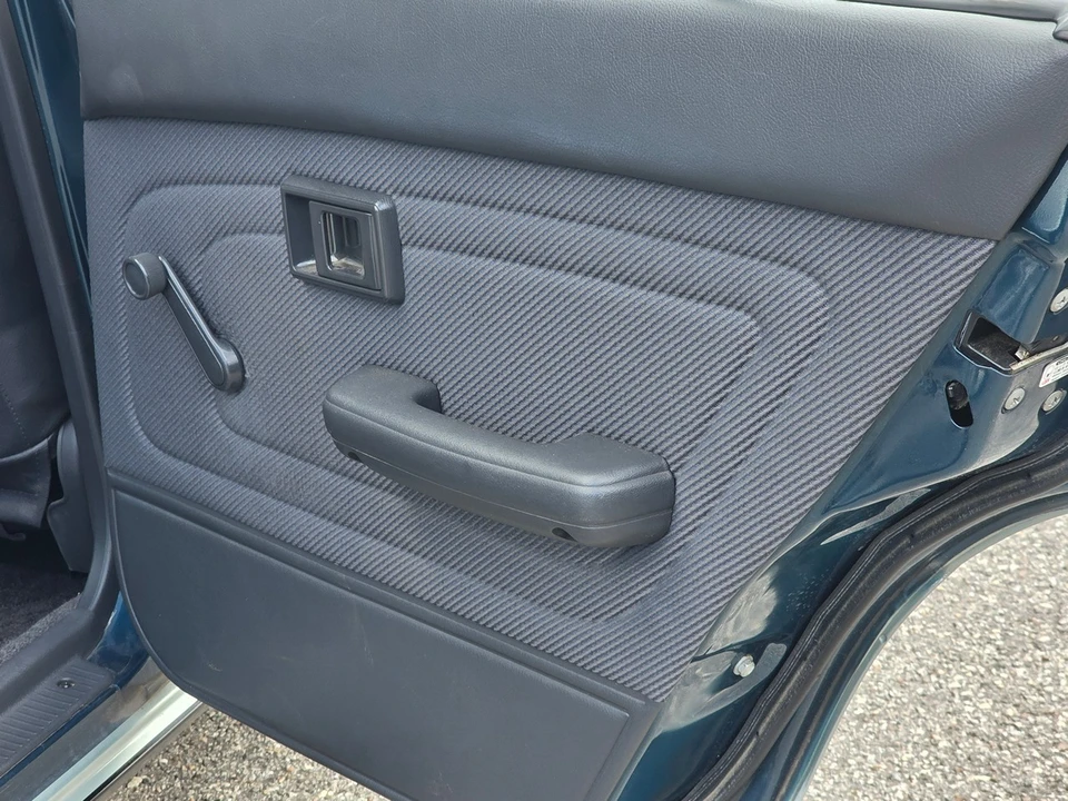 1994 Toyota Caldina - Image 9 of 31