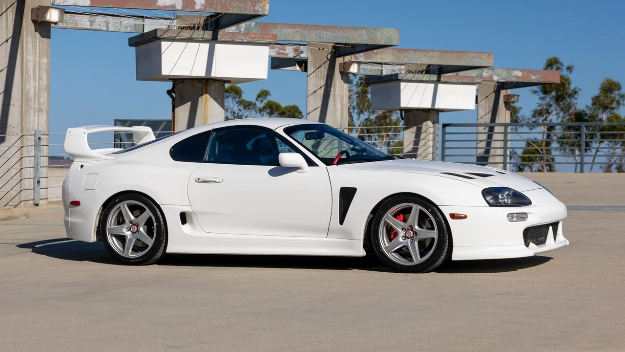 1994 Toyota Supra 4th Gen - Image 26 of 31