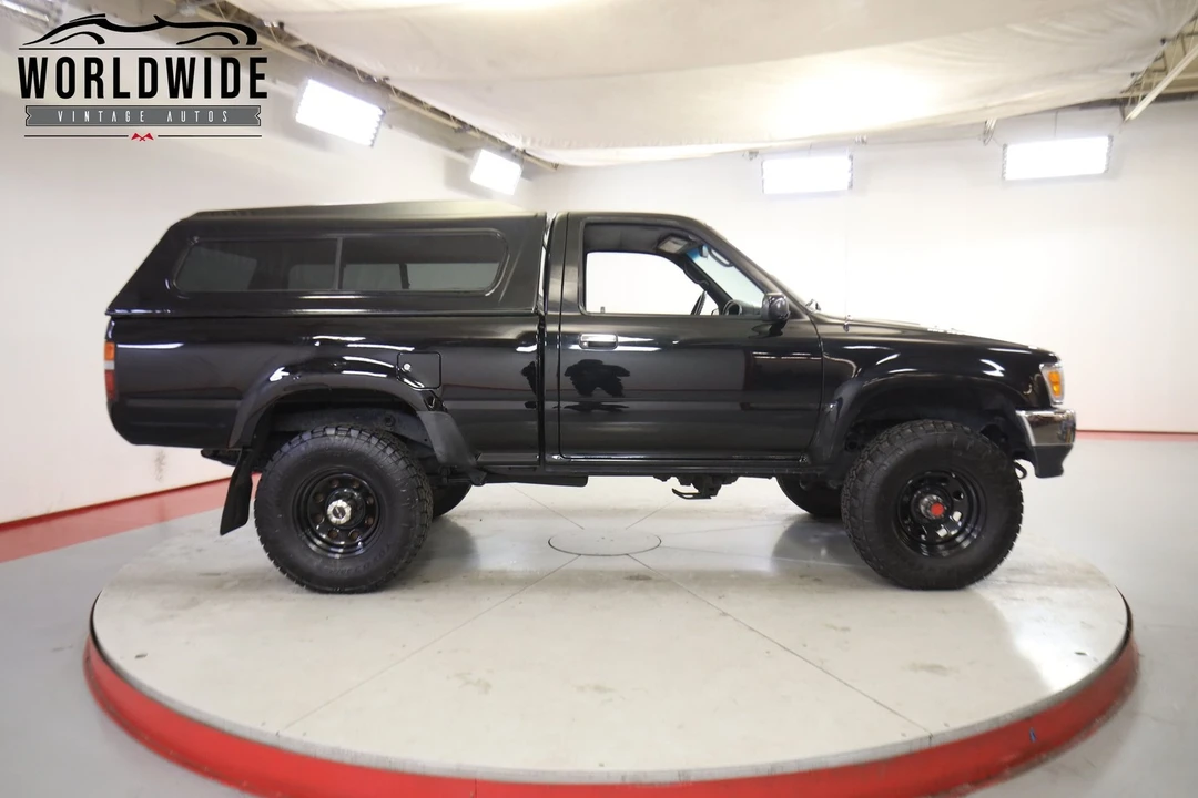 1994 Toyota Dolphin - Image 4 of 12