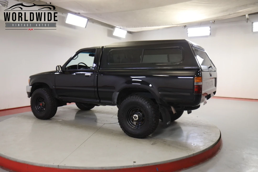 1994 Toyota Dolphin - Image 5 of 12
