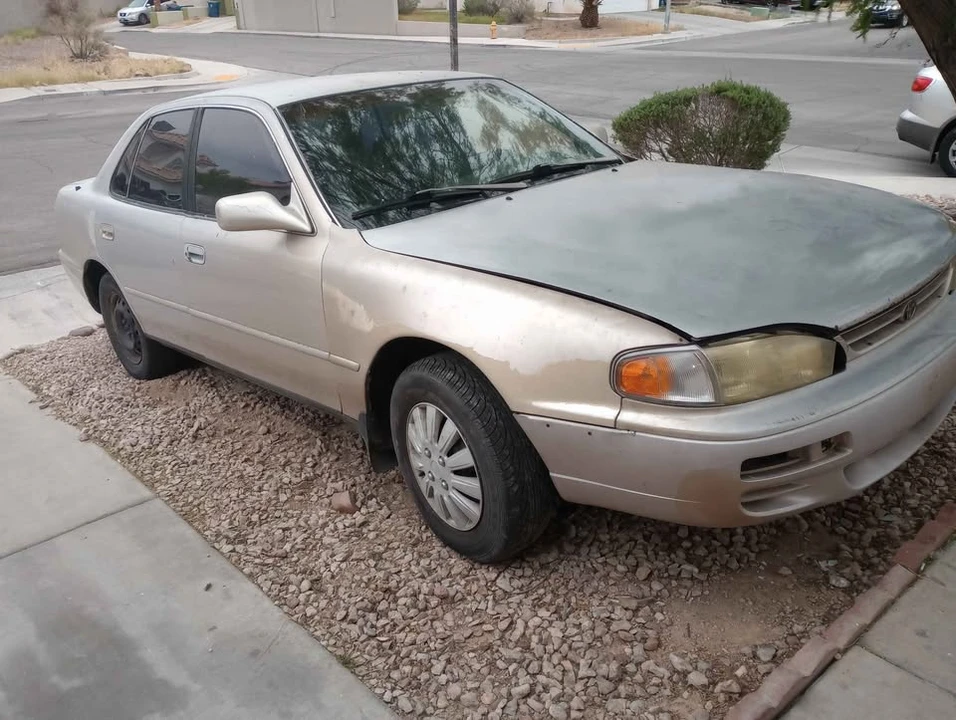 1994 Toyota Camry 3rd Gen - Image 2 of 5