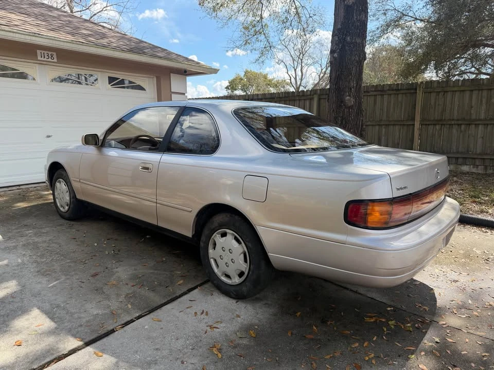 1994 Toyota Camry 3rd Gen - Image 2 of 4