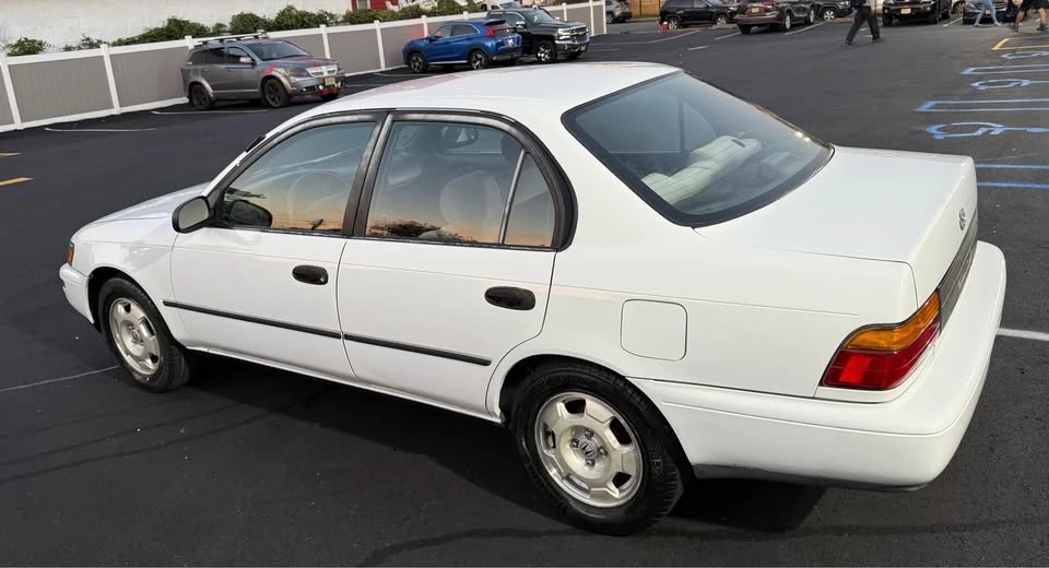 1994 Toyota Corolla 7th Gen - Image 10 of 12