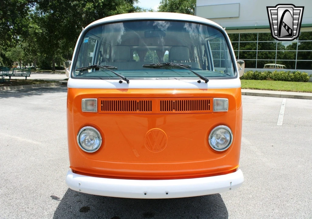 1994 Volkswagen EuroVan - Image 11 of 12