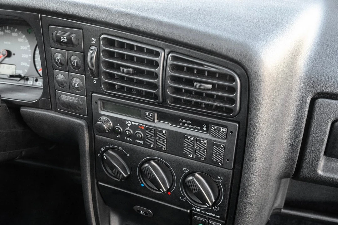 1994 Volkswagen Corrado - Image 26 of 30