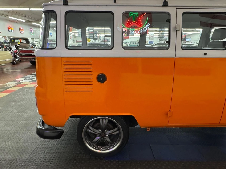 1994 Volkswagen Type 2 - Image 17 of 31