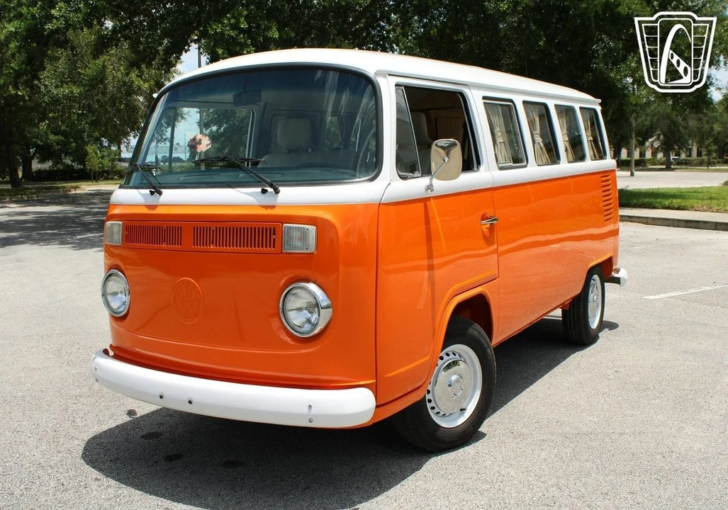 1994 Volkswagen Bay-Window Bus - Image 11 of 12