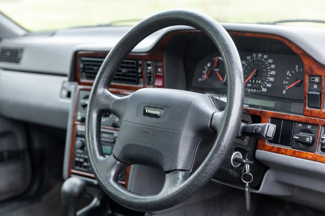 1994 Volvo 850 Turbo - Image 23 of 30