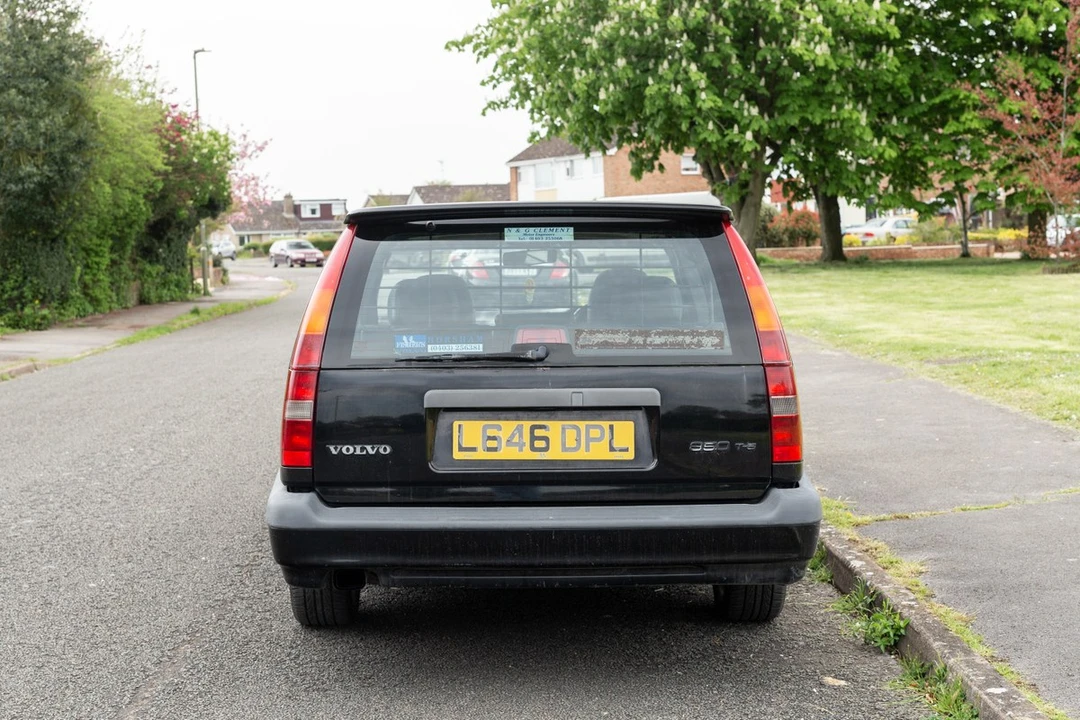 1994 Volvo 850 Turbo - Image 12 of 30