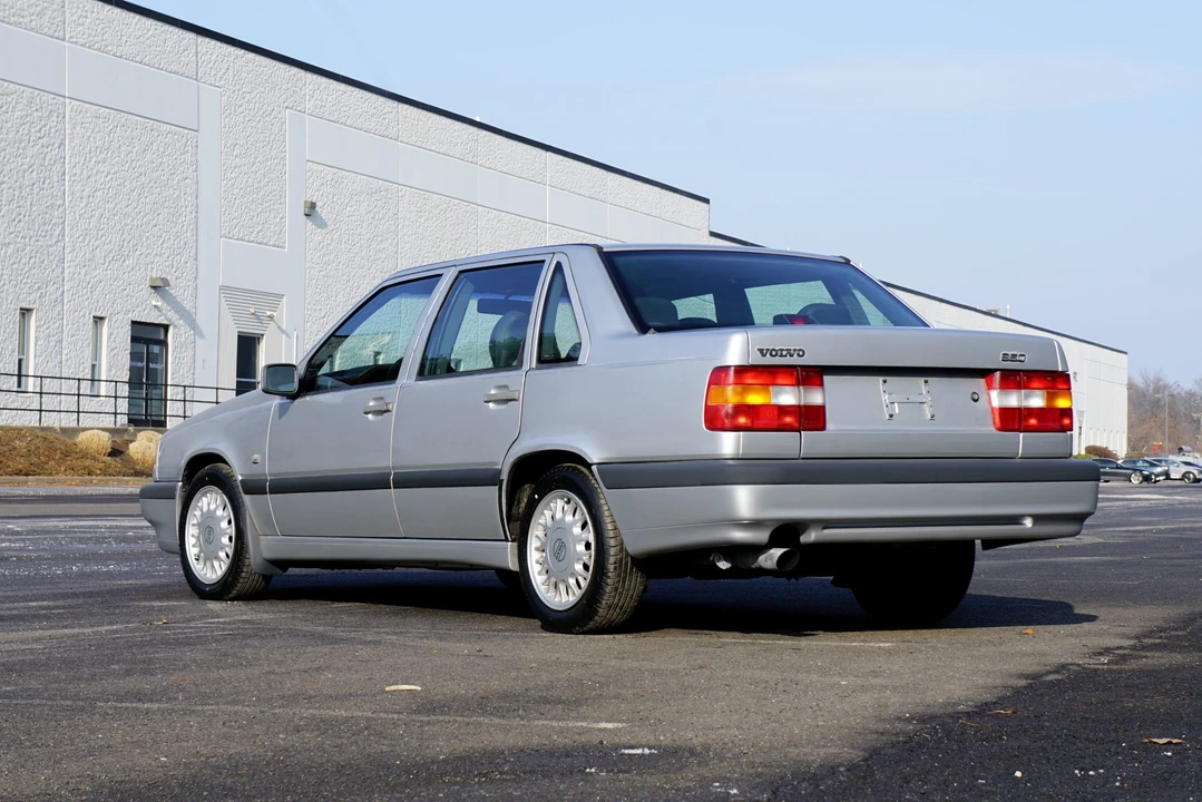 1994 Volvo 850 Turbo - Image 7 of 31
