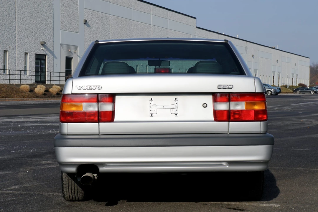 1994 Volvo 850 Turbo - Image 8 of 31