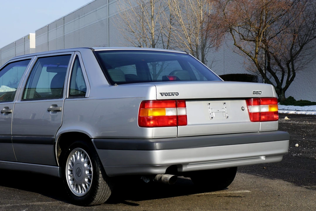 1994 Volvo 850 Turbo - Image 30 of 31