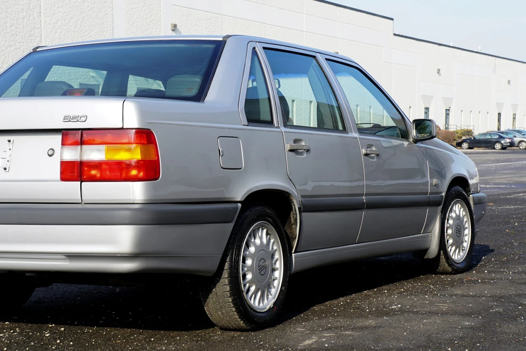 1994 Volvo 850 Turbo - Image 29 of 31