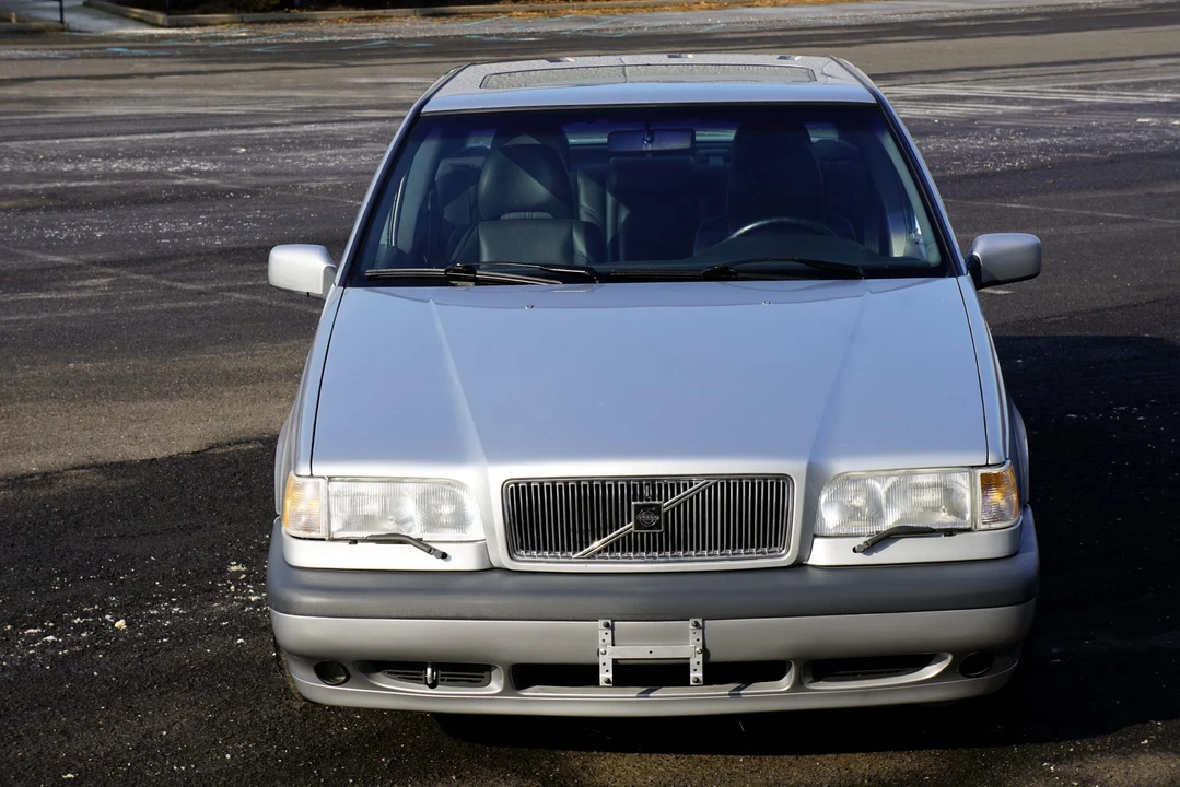 1994 Volvo 850 Turbo - Image 16 of 31