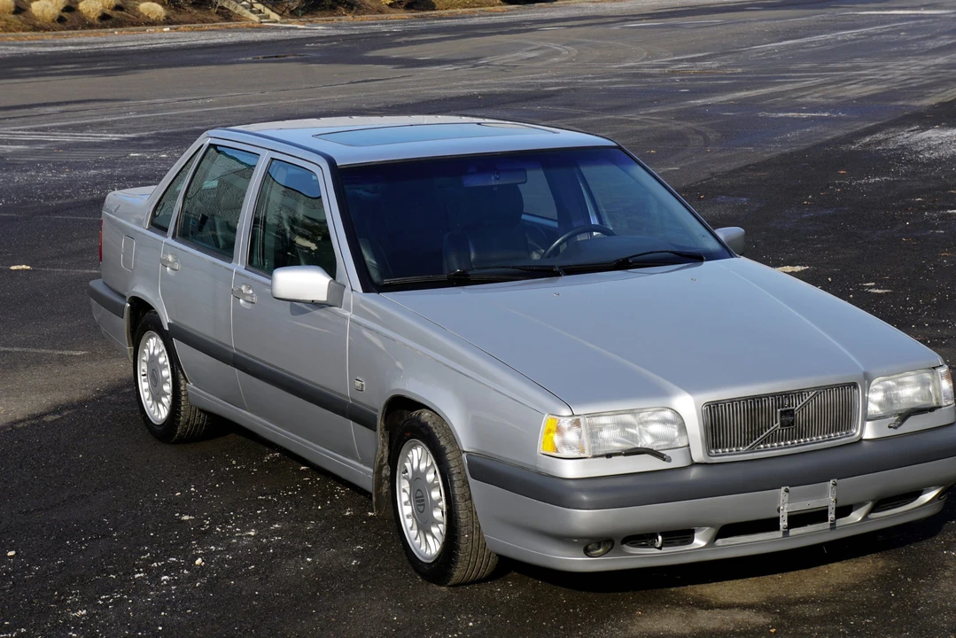 1994 Volvo 850 Turbo - Image 15 of 31