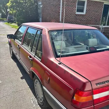 1994 Volvo 940 Sedan