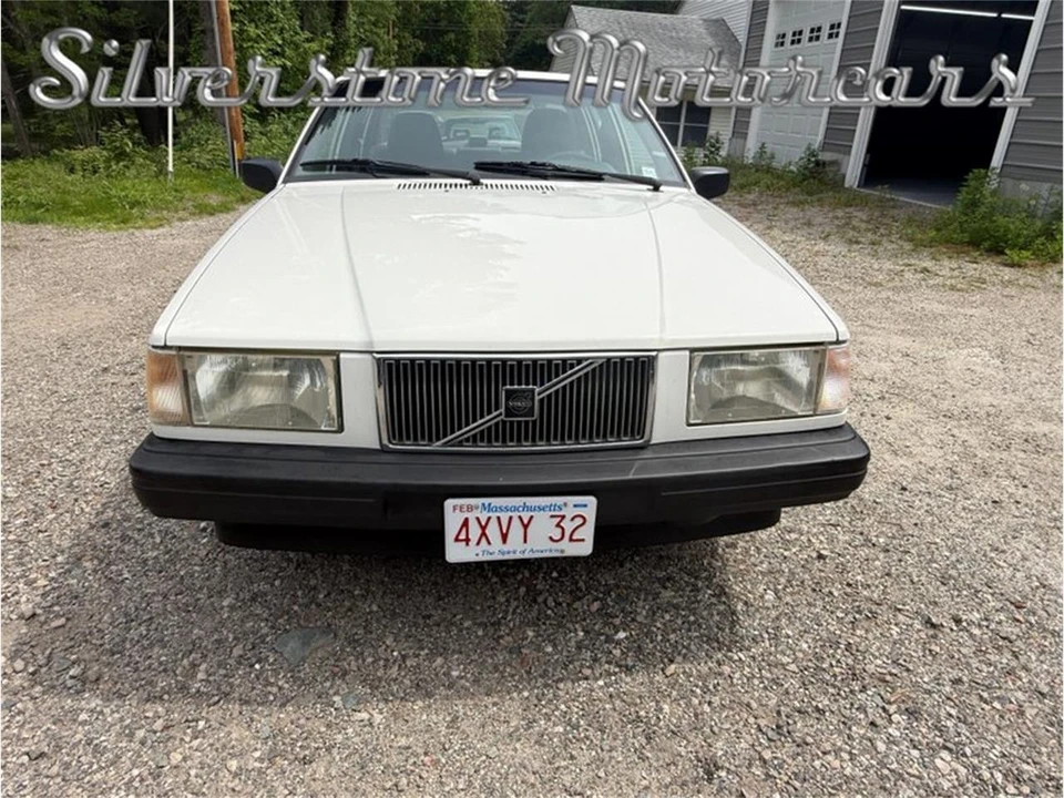 1994 Volvo 940 - Image 2 of 31
