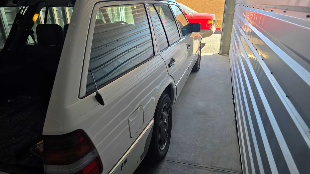 1994 Mercedes-Benz W124 E-Class - Image 3 of 13