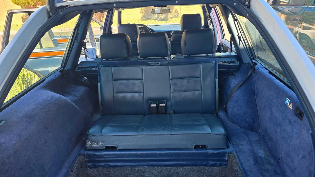 1994 Mercedes-Benz W124 E-Class - Image 9 of 13
