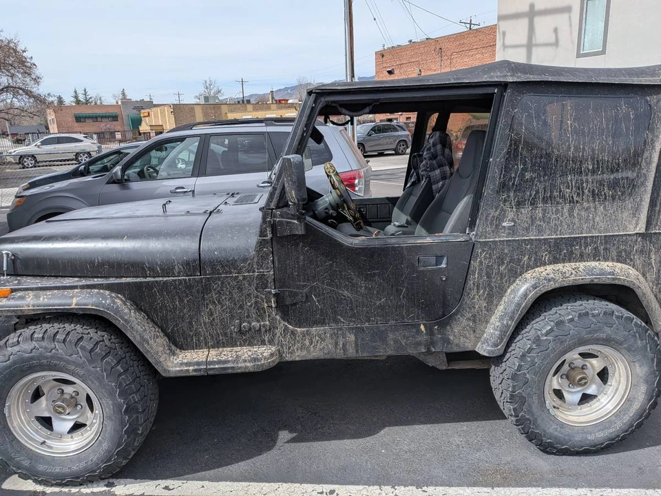 1994 Jeep YJ Wrangler - Image 7 of 9