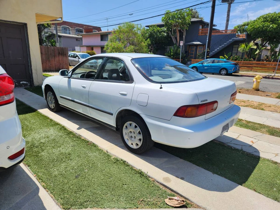 1994 Acura Integra 3rd Gen - Image 2 of 10