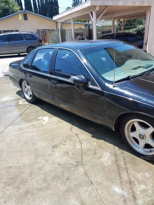 1994 Chevrolet Impala 7th Gen - Image 2 of 3