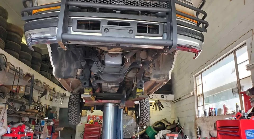 1994 Ford Bronco 5th Gen - Image 2 of 10