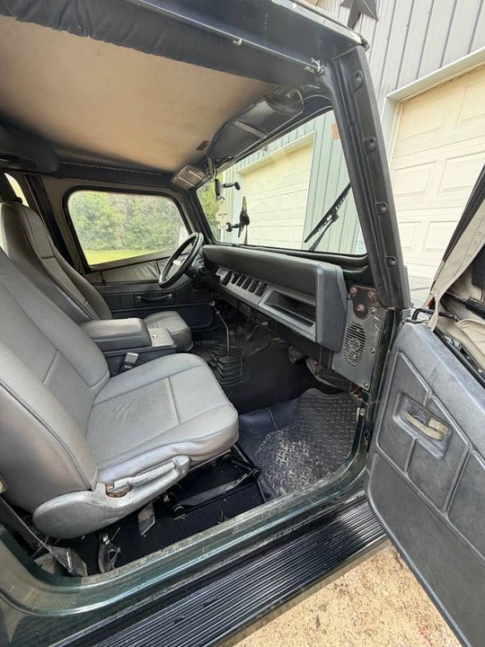 1994 Jeep YJ Wrangler - Image 8 of 8
