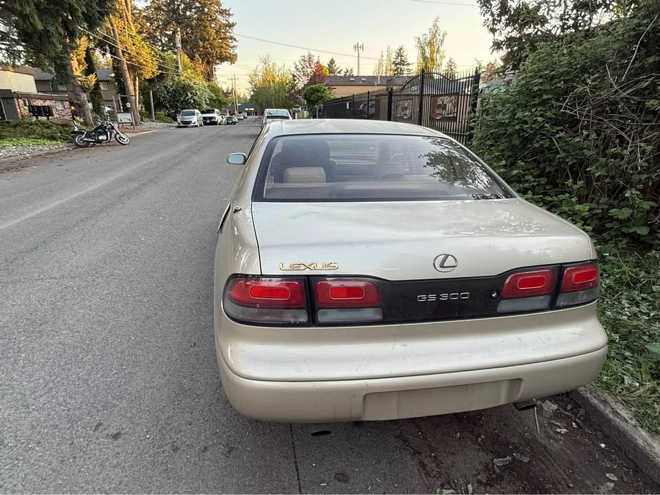 1994 Lexus GS 1st Gen - Image 5 of 8