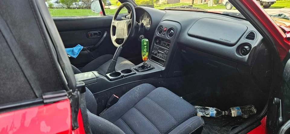 1994 Mazda NA MX-5 Miata - Image 8 of 8