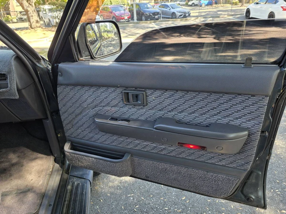 1994 Toyota 4Runner 2nd Gen - Image 12 of 15