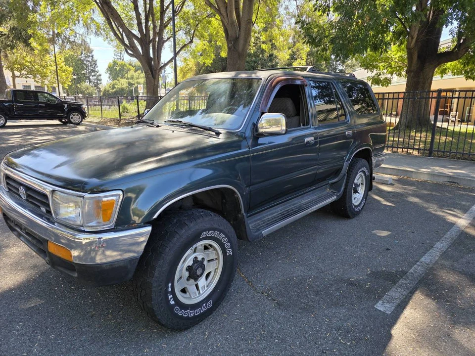 1994 Toyota 4Runner 2nd Gen - Image 2 of 15