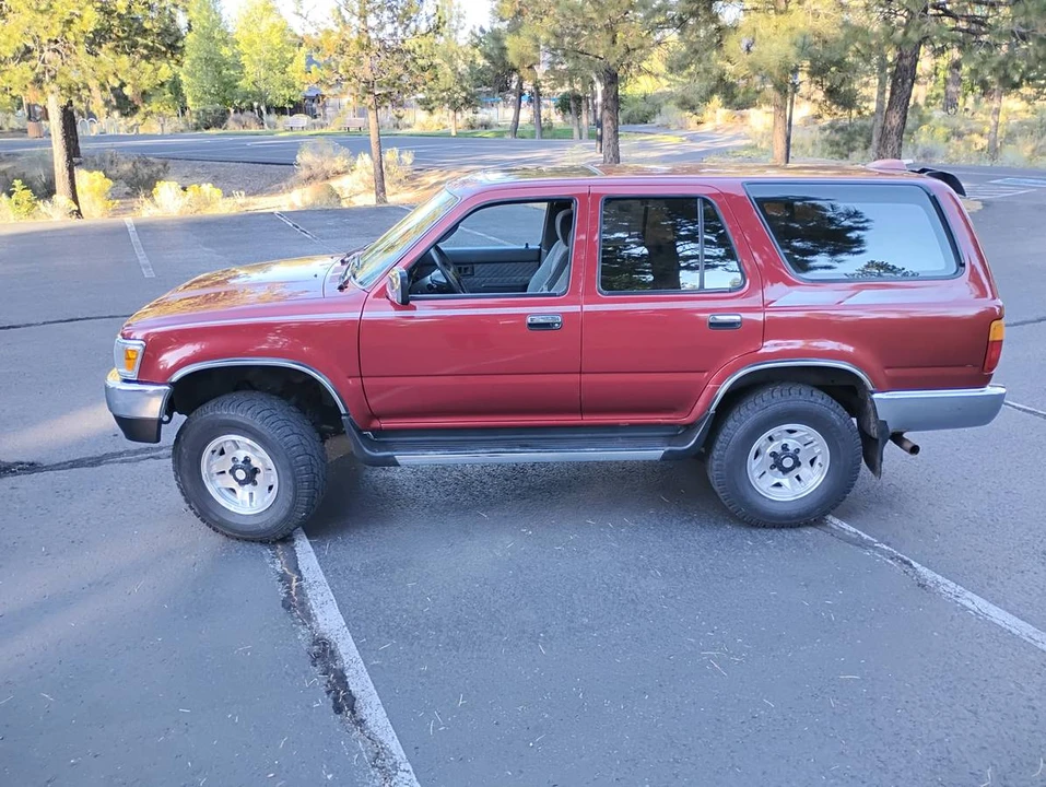 1994 Toyota 4Runner 2nd Gen - Image 8 of 16