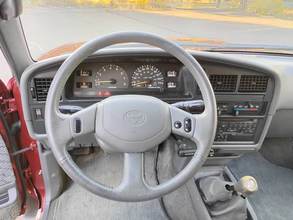1994 Toyota 4Runner 2nd Gen - Image 6 of 16