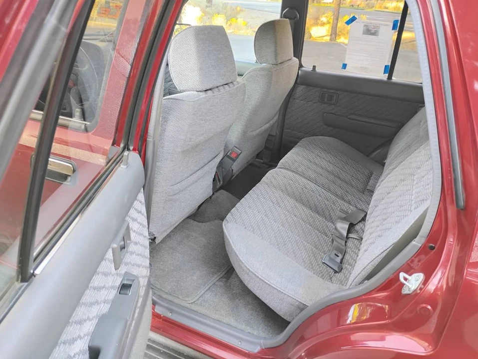 1994 Toyota 4Runner 2nd Gen - Image 4 of 16