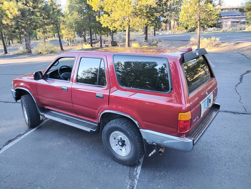 1994 Toyota 4Runner 2nd Gen - Image 9 of 16