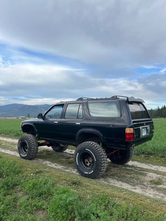 1995 Toyota 4Runner 2nd Gen - Image 2 of 24