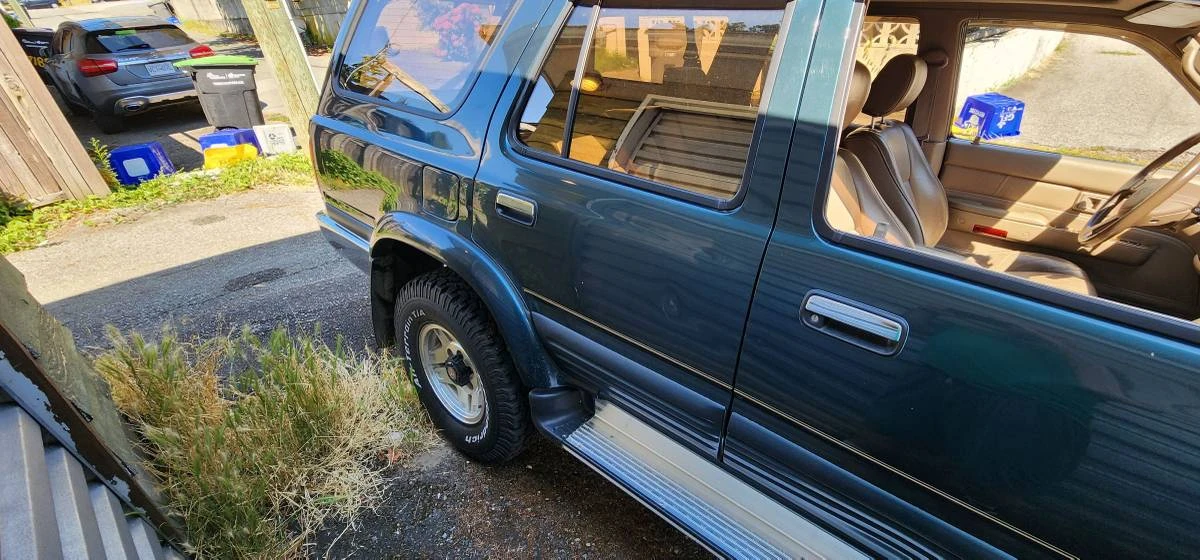 1995 Toyota 4Runner 2nd Gen - Image 2 of 11