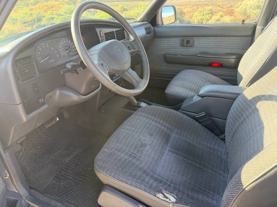 1995 Toyota 4Runner 2nd Gen - Image 10 of 15