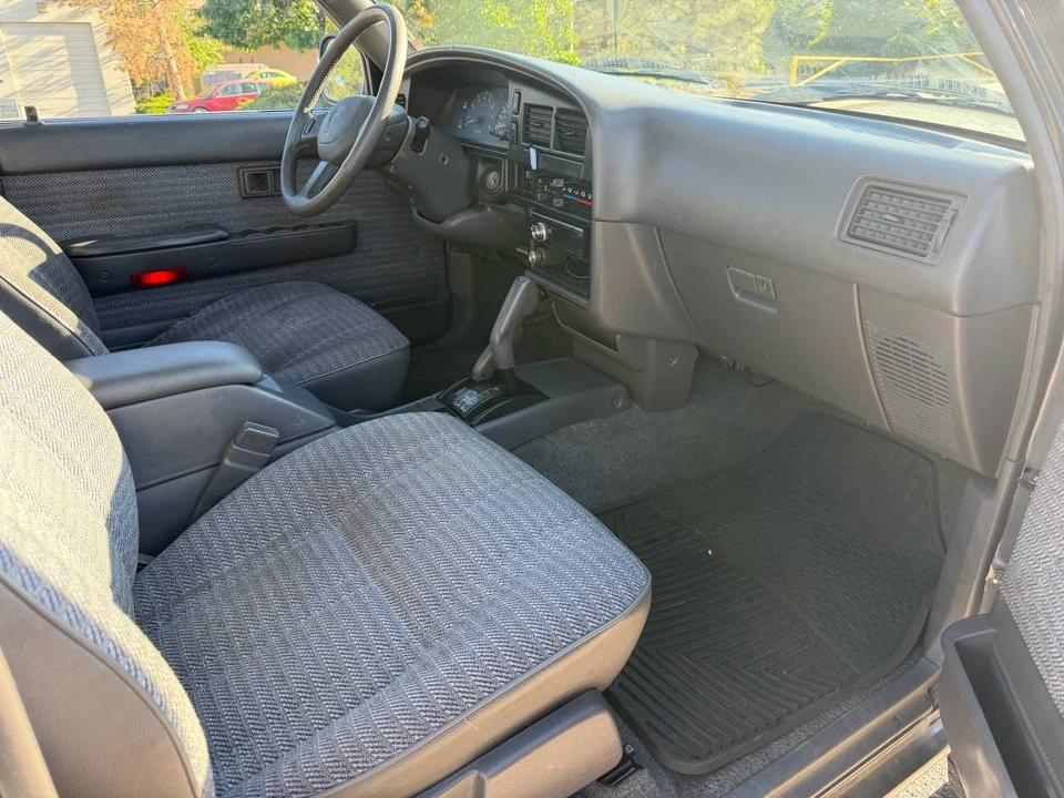 1995 Toyota 4Runner 2nd Gen - Image 7 of 15