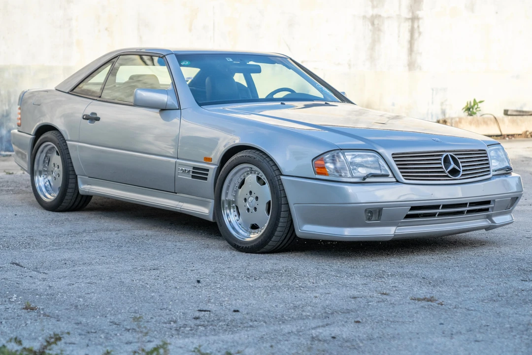 1995 Mercedes-Benz R129 SL 55 & SL 60 & SL 70 & SL 72 & SL 73 AMG - Image 11 of 31