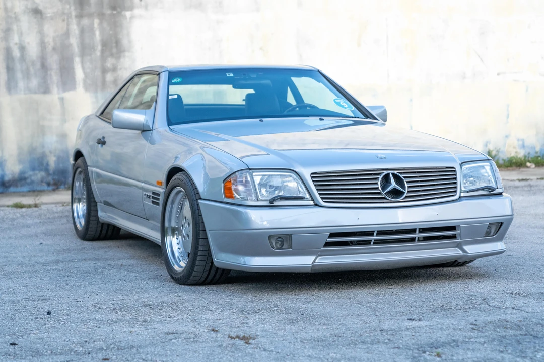 1995 Mercedes-Benz R129 SL 55 & SL 60 & SL 70 & SL 72 & SL 73 AMG - Image 4 of 31