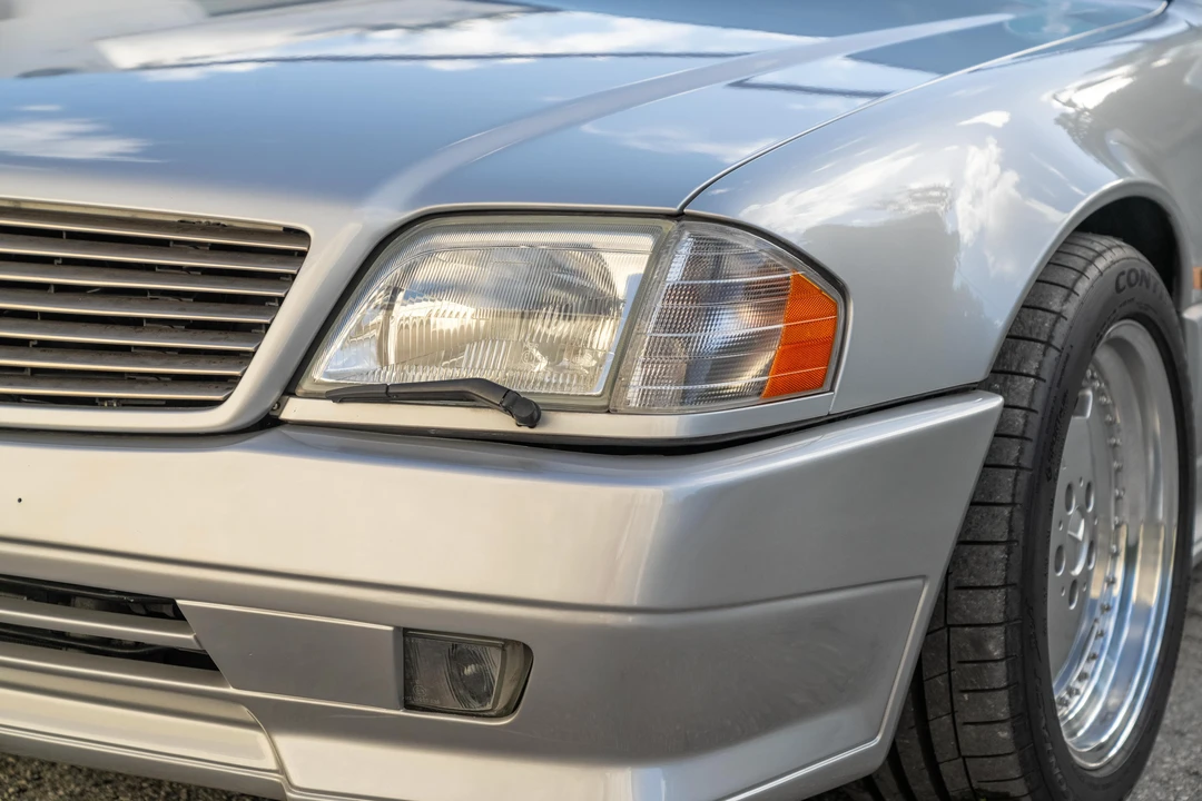 1995 Mercedes-Benz R129 SL 55 & SL 60 & SL 70 & SL 72 & SL 73 AMG - Image 15 of 31